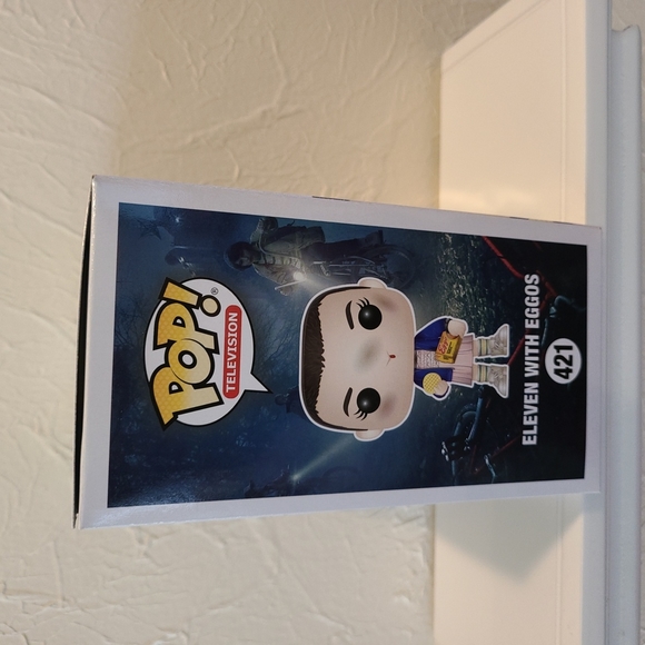 [Funko Pop] Stranger Things:Eleven w/ Eggos [421] - Picture 4 of 6